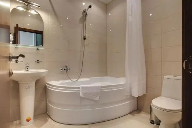 Superior Oda, Jakuzi