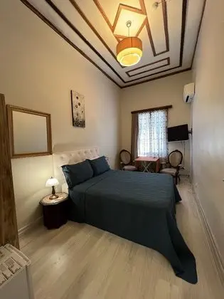 Classic Tek Büyük Yataklı Oda (Sedef)