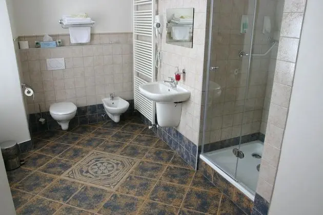 Tek Büyük veya İki Ayrı Yataklı Oda