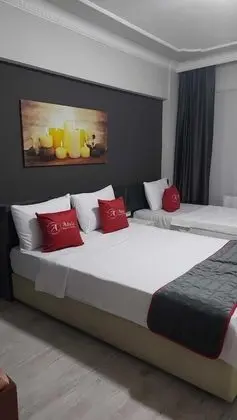 Economy Triple Room, Multiple Beds
