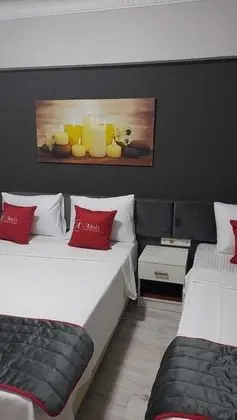 Economy Triple Room, Multiple Beds