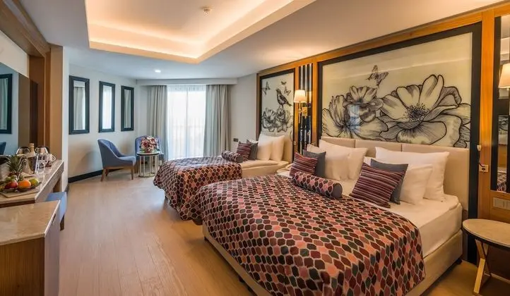 Standard Tek Büyük veya İki Ayrı Yataklı Oda, Deniz Manzaralı
