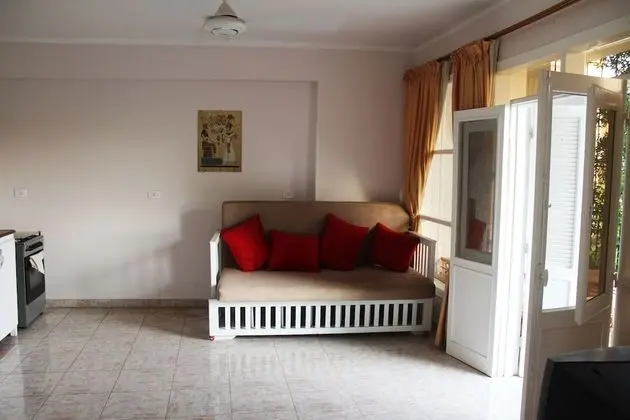 Royal Apart Daire, Bahçe Manzaralı