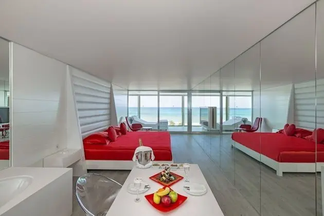 Honeymoon Design Room
