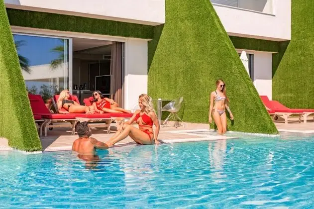 Dublex Swim Up