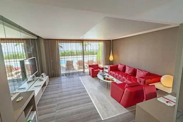 Eve Villa