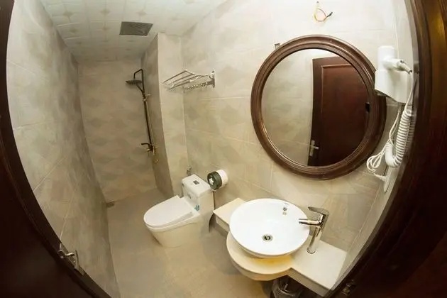 Üç Kişilik Oda, Şehir Manzaralı
