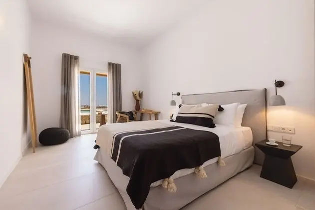 Design Tek Büyük Yataklı Oda, 1 Yatak Odası, Havuz Manzaralı