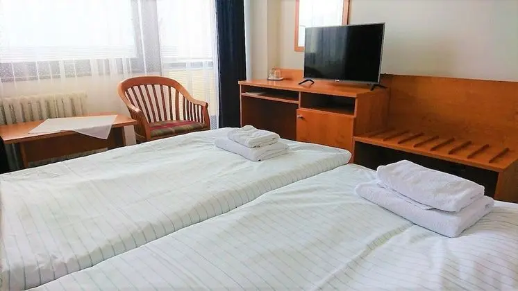 Standard Tek Büyük Yataklı Oda