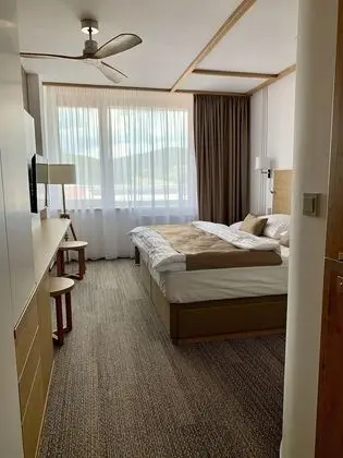 Superior Üç Kişilik Oda, Balkon, Göl Manzaralı