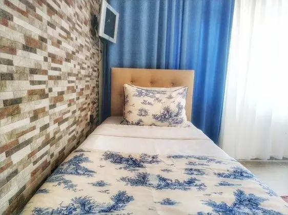 Standart Üç Kişilik Oda, Sokak Manzaralı