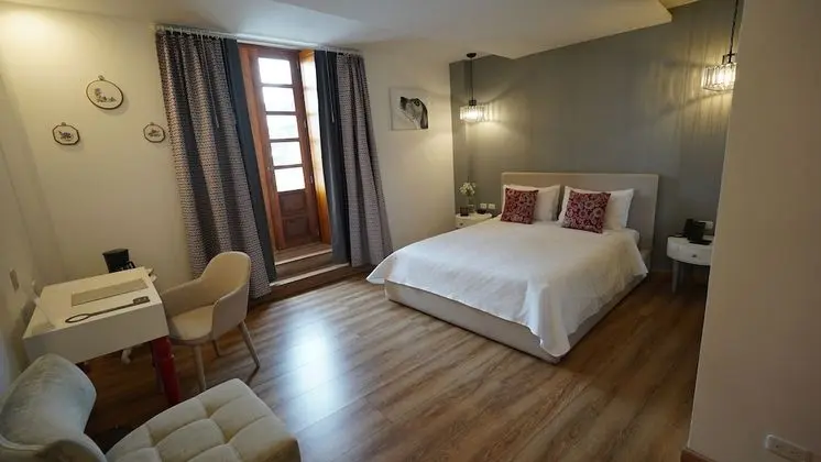 Deluxe Tek Büyük Yataklı Oda, Balkon