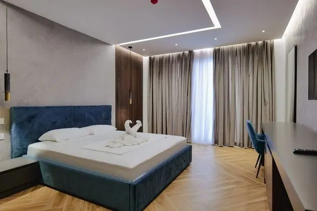 Tek Büyük Yataklı Oda, Balkon