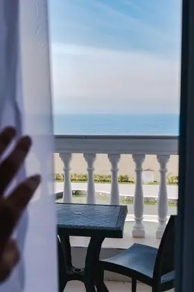 Tek Büyük Yataklı Oda, Balkon