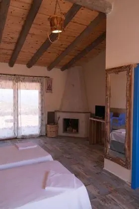 Bahçe Manzaralı Şömineli Bungalow