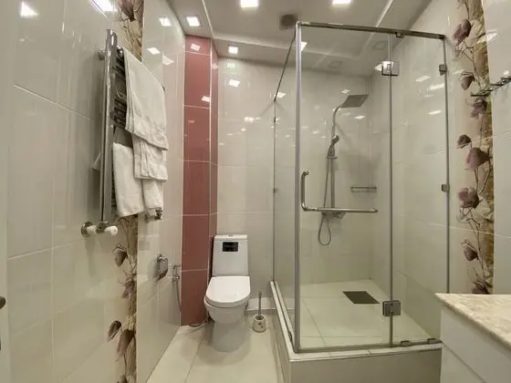 Deluxe Oda, 1 En Büyük (King) Boy Yatak