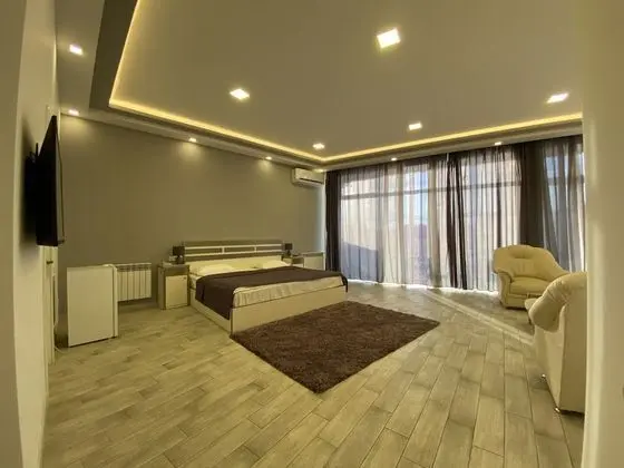 Süit, Havuz Manzaralı