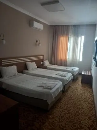 Triple, Manzarasız, Klimalı