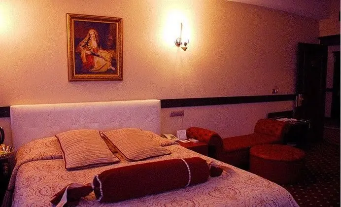 Suite,Jakuzili