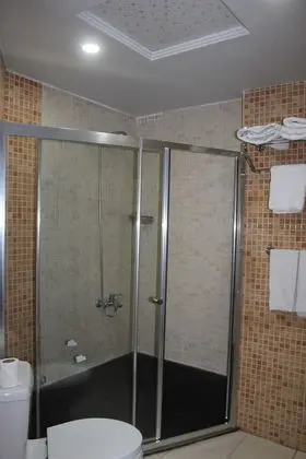 Standard Üç Kişilik Oda, Şehir Manzaralı