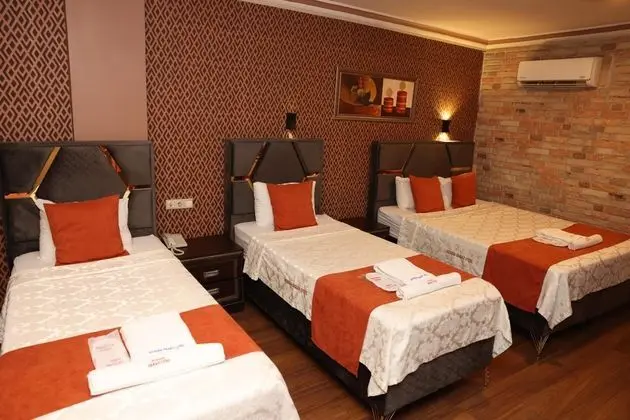 Aile Odası 3 Kişilik,Şehir Manzaralı
