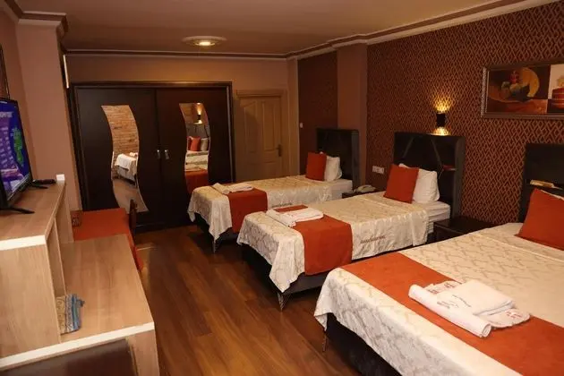 Aile Odası 3 Kişilik,Şehir Manzaralı