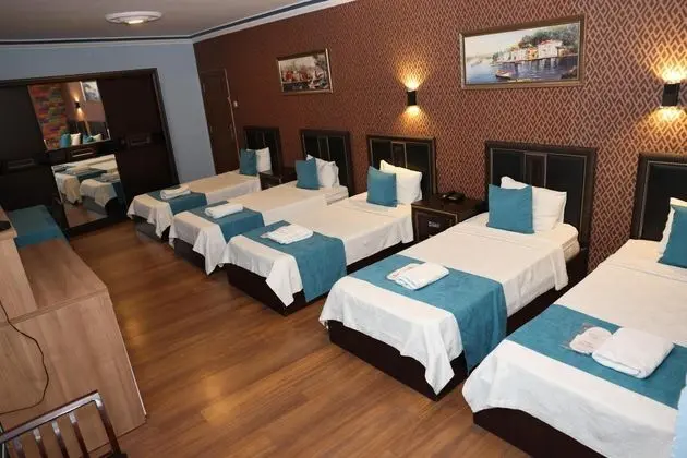 Geniş Aile Odası 5 Kişilik,Şehir Manzaralı
