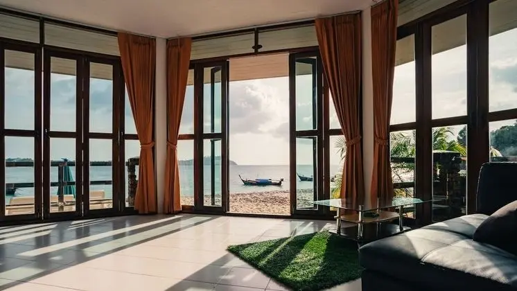 Honeymoon Suite