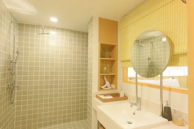 Deluxe Tek Büyük Yataklı Oda, 1 En Büyük (King) Boy Yatak, Bahçe Manzaralı