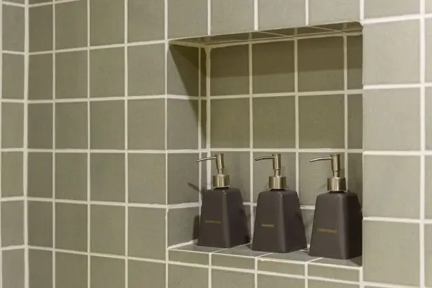 Deluxe Üç Kişilik Oda, Birden Çok Yatak, Bahçe Manzaralı