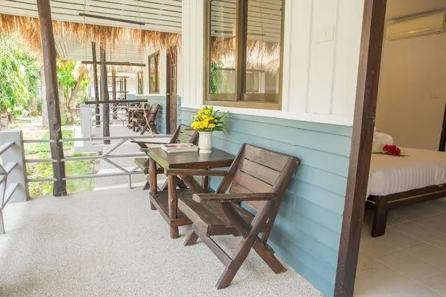 Superior Garden Cottage