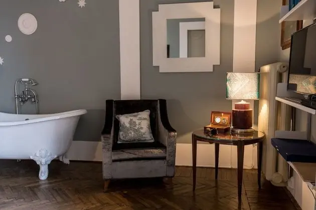 Deluxe Tek Büyük Yataklı Oda
