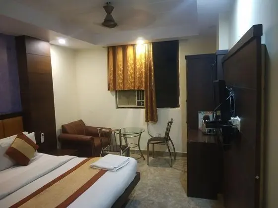 Deluxe Tek Büyük Yataklı Oda