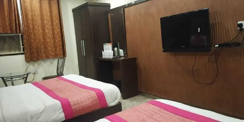 Superior Tek Büyük veya İki Ayrı Yataklı Oda