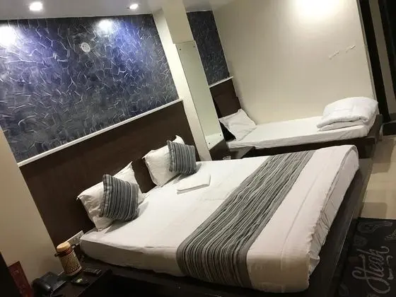 Superior Tek Büyük veya İki Ayrı Yataklı Oda