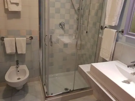 Standard Tek Büyük veya İki Ayrı Yataklı Oda