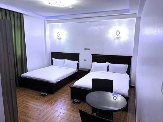 Comfort Tek Büyük Yataklı Oda