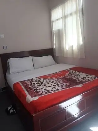 Büyük Yataklı Tek Kişilik Oda