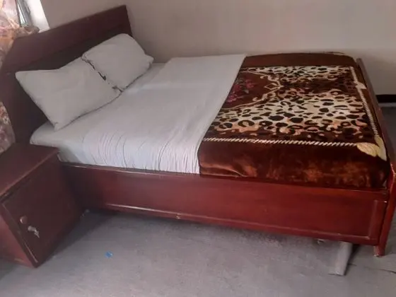 Büyük Yataklı Tek Kişilik Oda