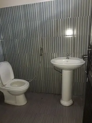 Büyük Yataklı Tek Kişilik Oda