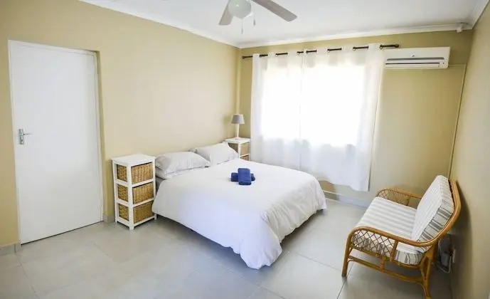 Ev (Addo Adventure House)