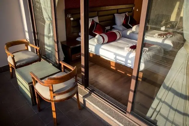 Deluxe Tek Büyük veya İki Ayrı Yataklı Oda, Dağ Manzaralı