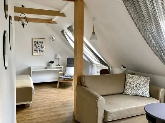 Deluxe Stüdyo, Sigara İçilmez