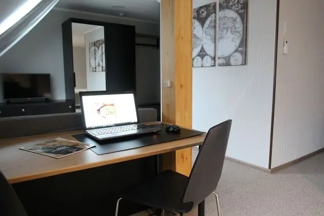 Deluxe Stüdyo, Sigara İçilmez