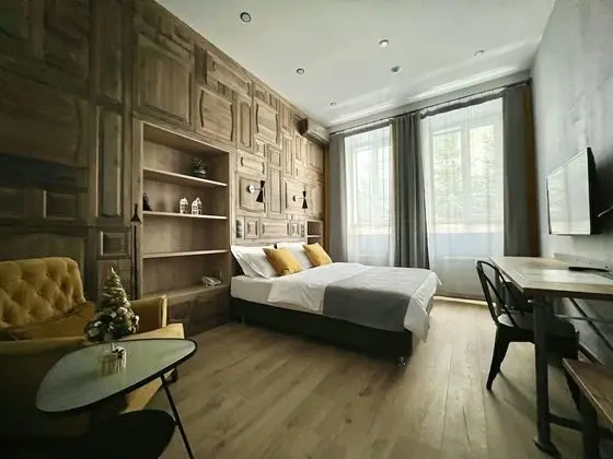 Grand Oda, 1 Büyük (Queen) Boy Yatak, Sigara İçilmez, Bahçe Manzaralı