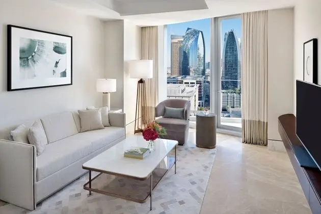Executive Suite Sky View