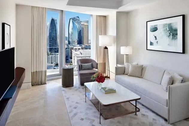 Executive Suite Sky View