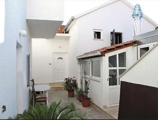 Apart Daire (Adel - 70 m from beach - A1(4))