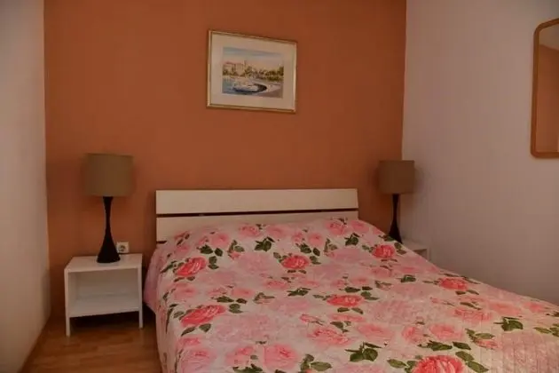 Apart Daire (Adel - 70 m from beach - A1(4))