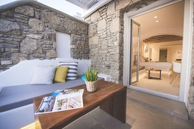 Süit, Kişiye Özel Havuzlu (Heated-Cave)